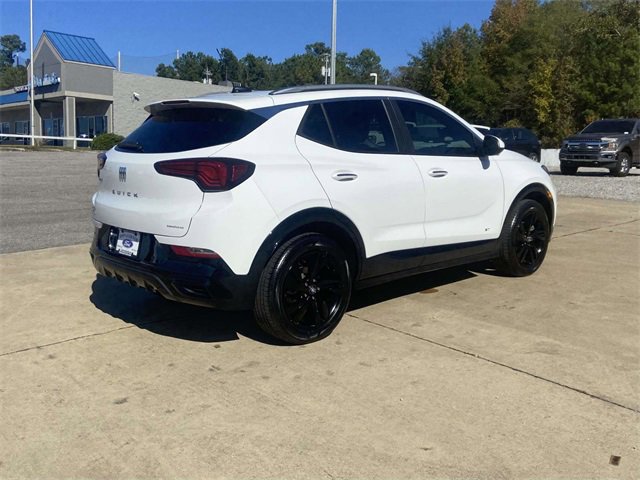 Used 2025 Buick Encore GX Sport Touring w/ Advanced Technology Package image 5