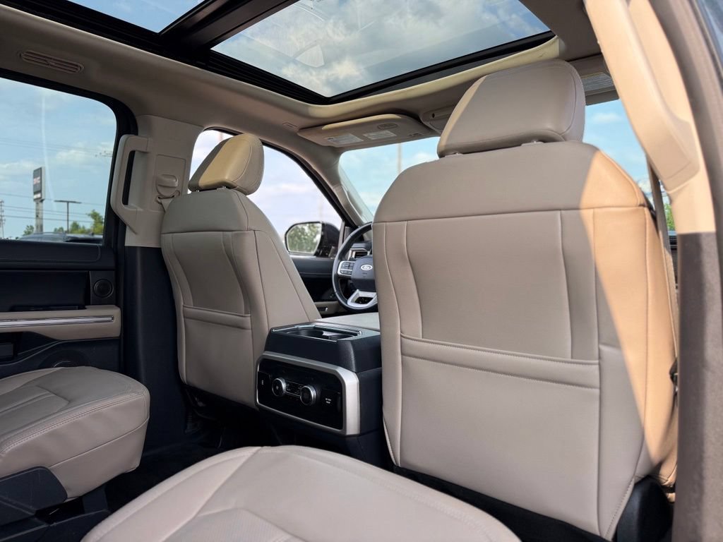 Certified 2023 Ford Expedition Limited AWD/4WD image 15