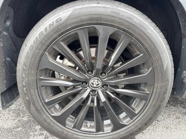 Used 2024 Toyota Highlander XSE AWD/4WD image 24