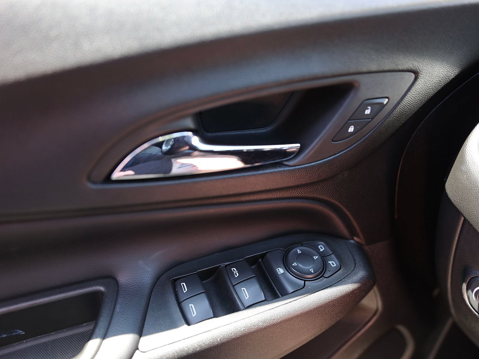 Used 2022 Chevrolet Equinox LT AWD/4WD image 34