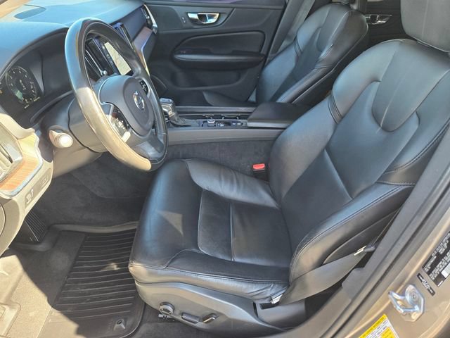 Used 2021 Volvo S60 T5 Momentum w/ Premium Package AWD/4WD image 11