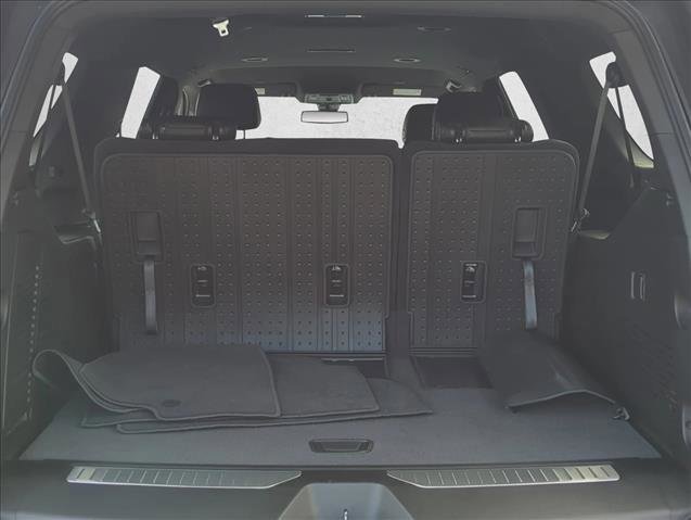 Used 2021 Chevrolet Suburban Z71 image 8