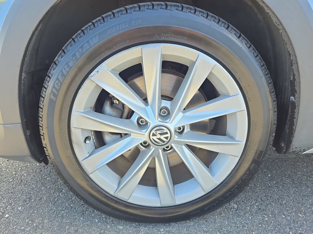 Used 2019 Volkswagen Golf Alltrack S AWD/4WD image 13