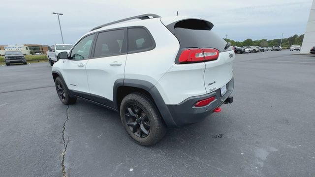 Used 2017 Jeep Cherokee Trailhawk AWD/4WD image 6