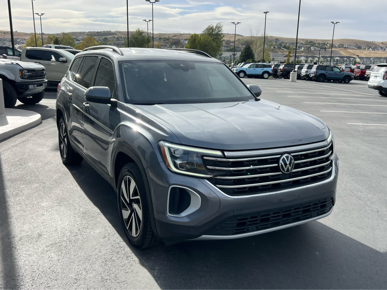 Used 2024 Volkswagen Atlas SE AWD/4WD image 12