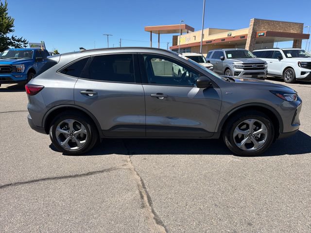 Certified 2025 Ford Escape ST-Line AWD/4WD image 6