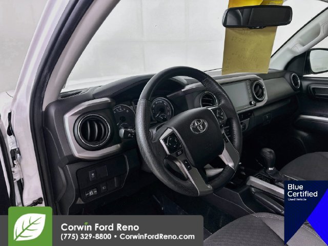 Used 2021 Toyota Tacoma SR5 AWD/4WD image 11