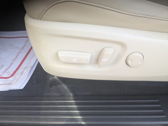 Used 2022 Lexus GX 460 Premium image 14