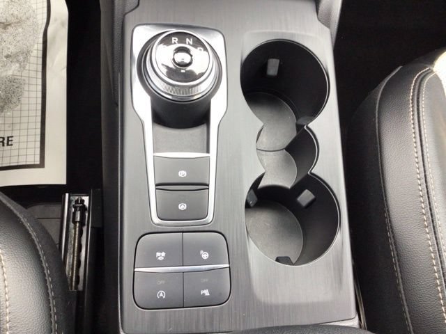 Certified 2022 Ford Escape Titanium w/ Titanium Elite Package AWD/4WD image 16