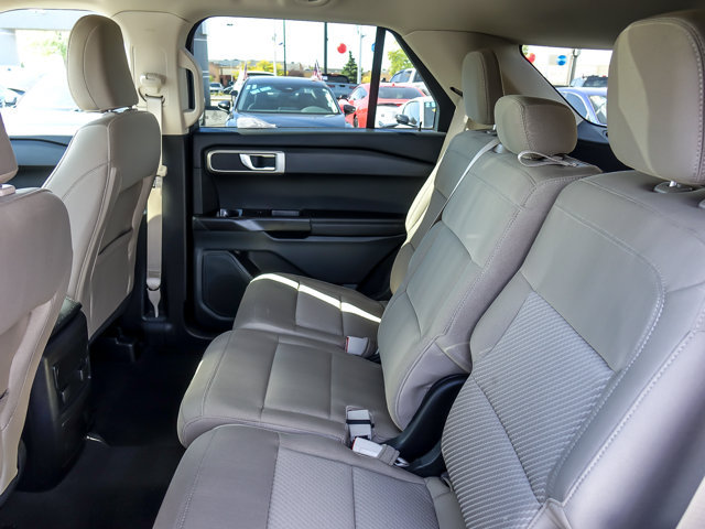 Certified 2023 Ford Explorer 4WD image 12