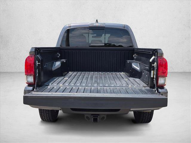 Used 2023 Toyota Tacoma SR5 AWD/4WD image 7
