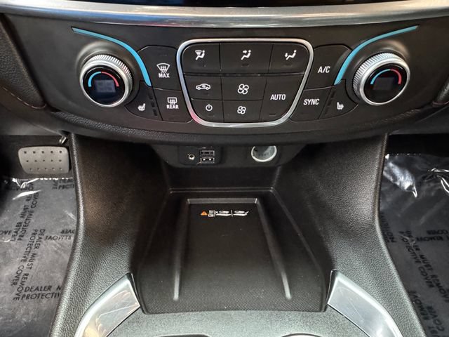 Used 2022 Chevrolet Traverse RS AWD/4WD image 29