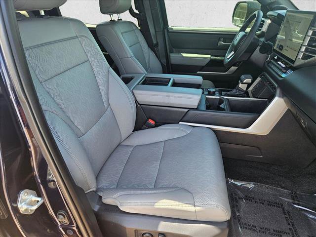 Used 2025 Toyota Tundra Limited AWD/4WD image 20