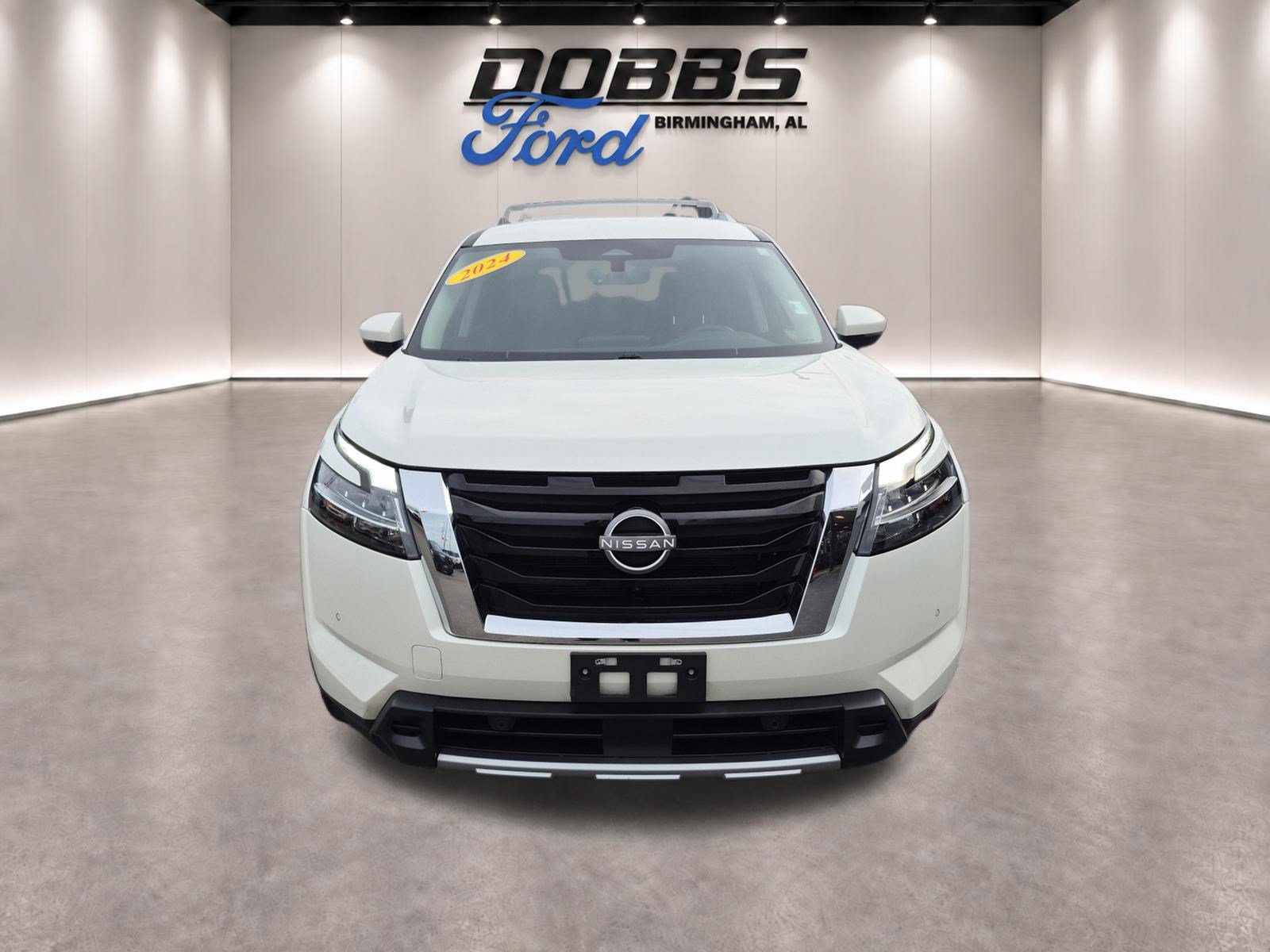 Used 2024 Nissan Pathfinder SL AWD/4WD image 3