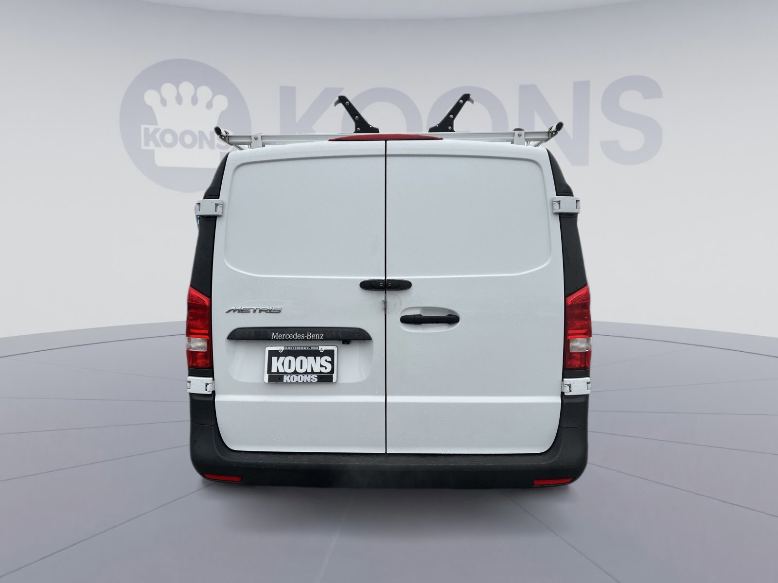 Used 2023 Mercedes-Benz Metris image 3