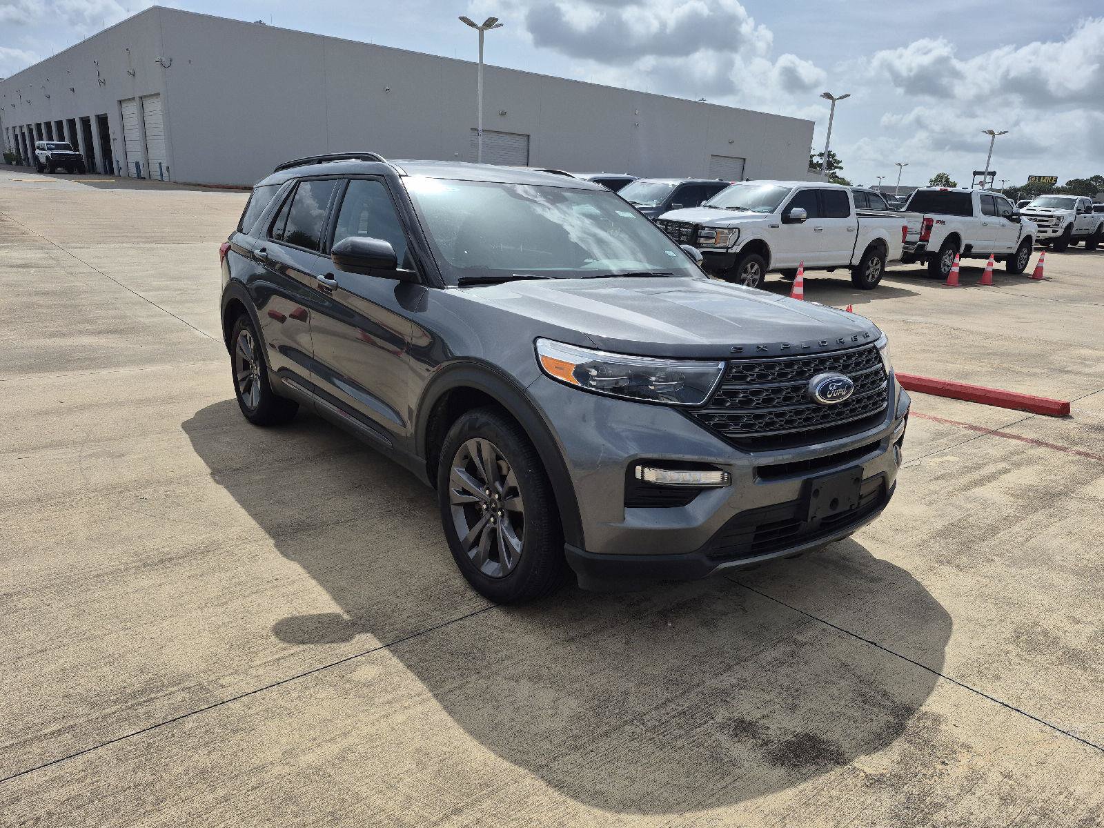 Certified 2023 Ford Explorer XLT w/ Equipment Group 202A RWD image 16