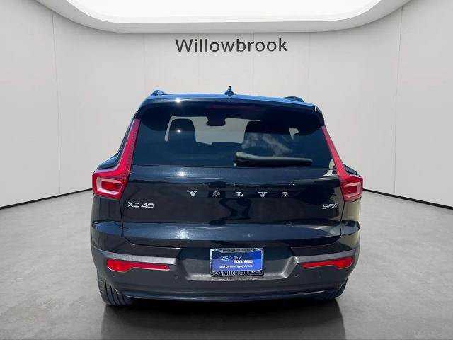 Used 2024 Volvo XC40 B5 Core AWD/4WD image 4