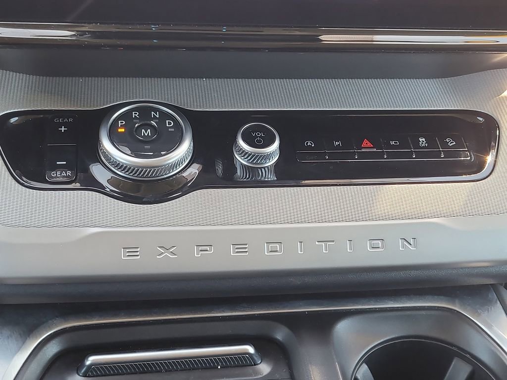 Certified 2025 Ford Expedition Max Active AWD/4WD image 27