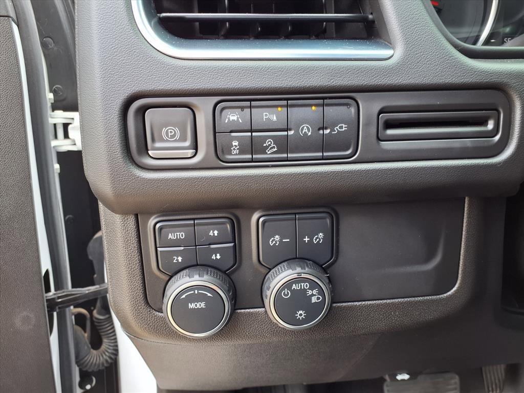 Used 2021 Chevrolet Tahoe Z71 w/ Luxury Package image 23