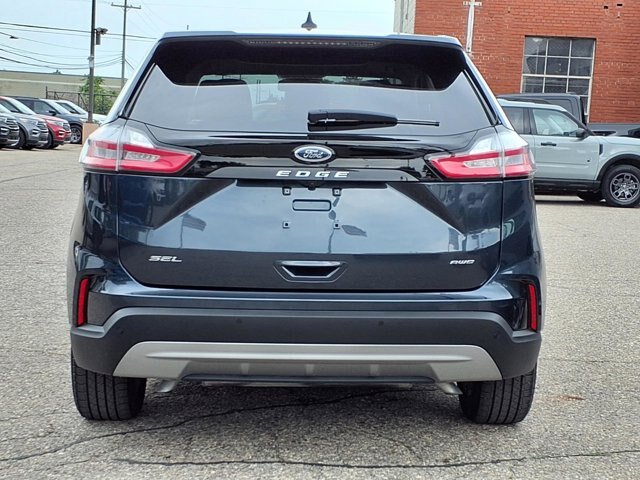 Certified 2024 Ford Edge SEL w/ Convenience Package AWD/4WD image 24