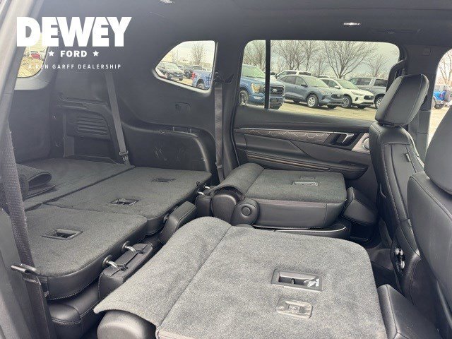 Used 2025 Buick Enclave Avenir w/ Trailering Package, 5000 lbs. image 35