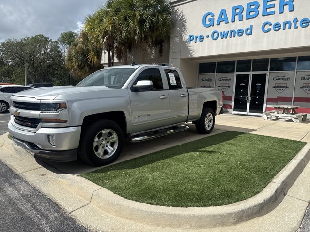 Used 2017 Chevrolet Silverado 1500 LT w/ All Star Edition AWD/4WD image 2