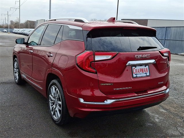 Used 2023 GMC Terrain Denali w/ Denali Premium Package image 2
