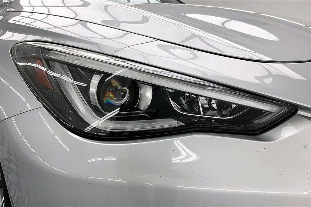 Used 2019 INFINITI Q60 3.0t Luxe w/ Essential Package image 29
