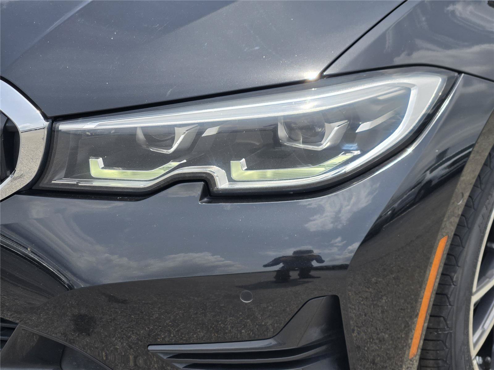 Used 2021 BMW 330i Sedan w/ Premium Package RWD image 10
