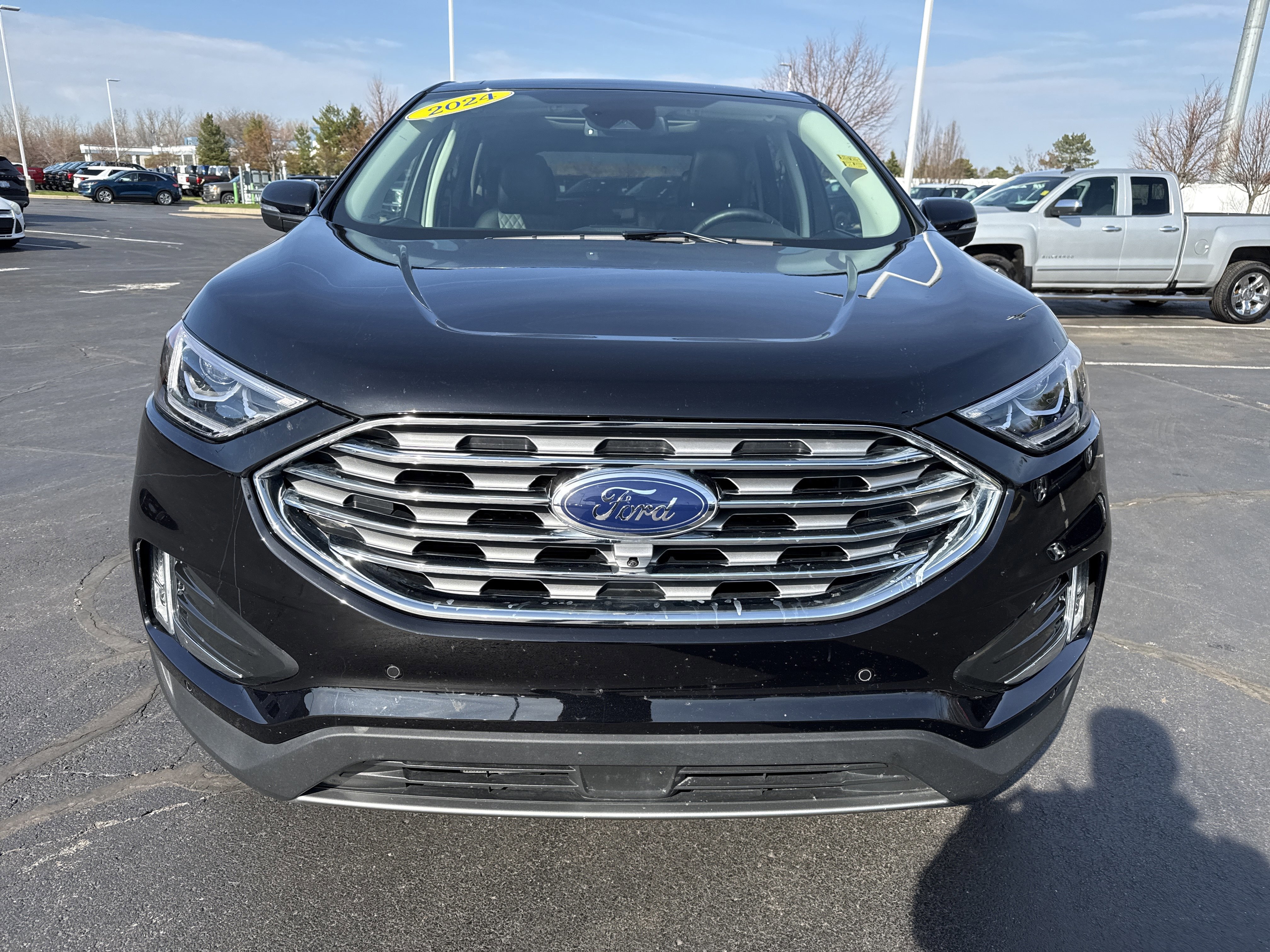 Certified 2024 Ford Edge Titanium w/ Equipment Group 301A image 9