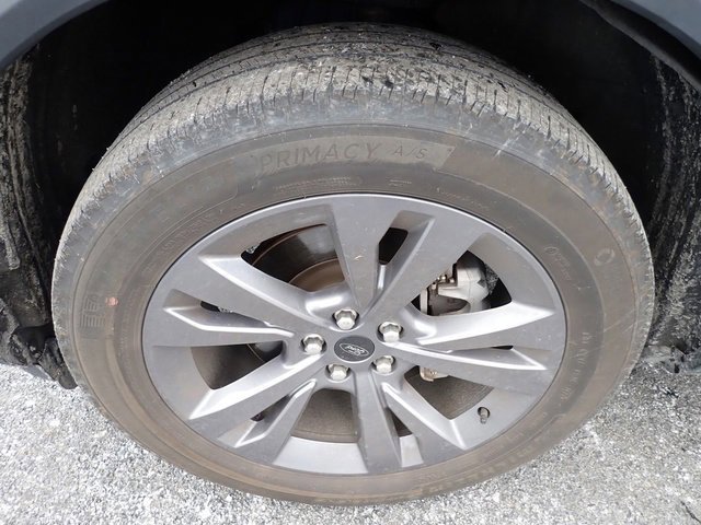 Certified 2022 Ford Explorer XLT w/ Equipment Group 202A image 9