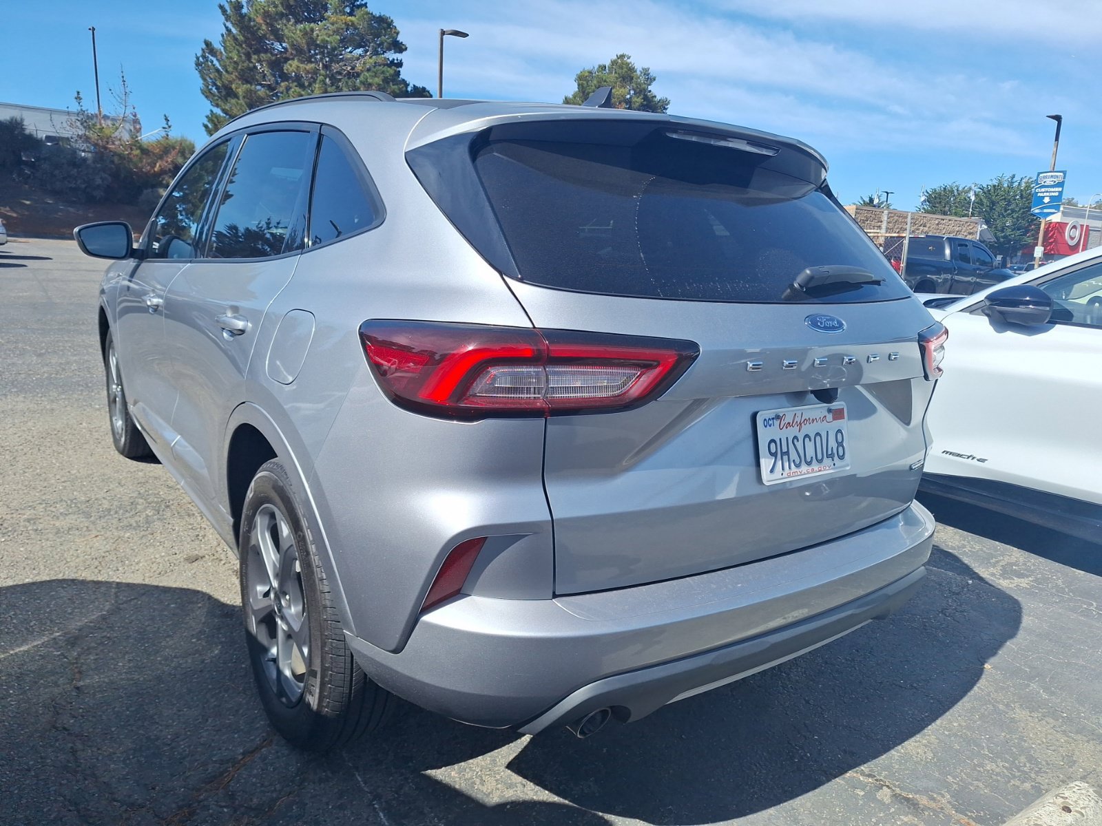 Certified 2023 Ford Escape ST-Line Select AWD/4WD image 5