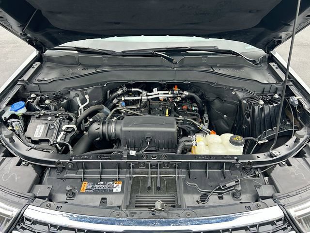 Certified 2023 Ford Explorer XLT image 30