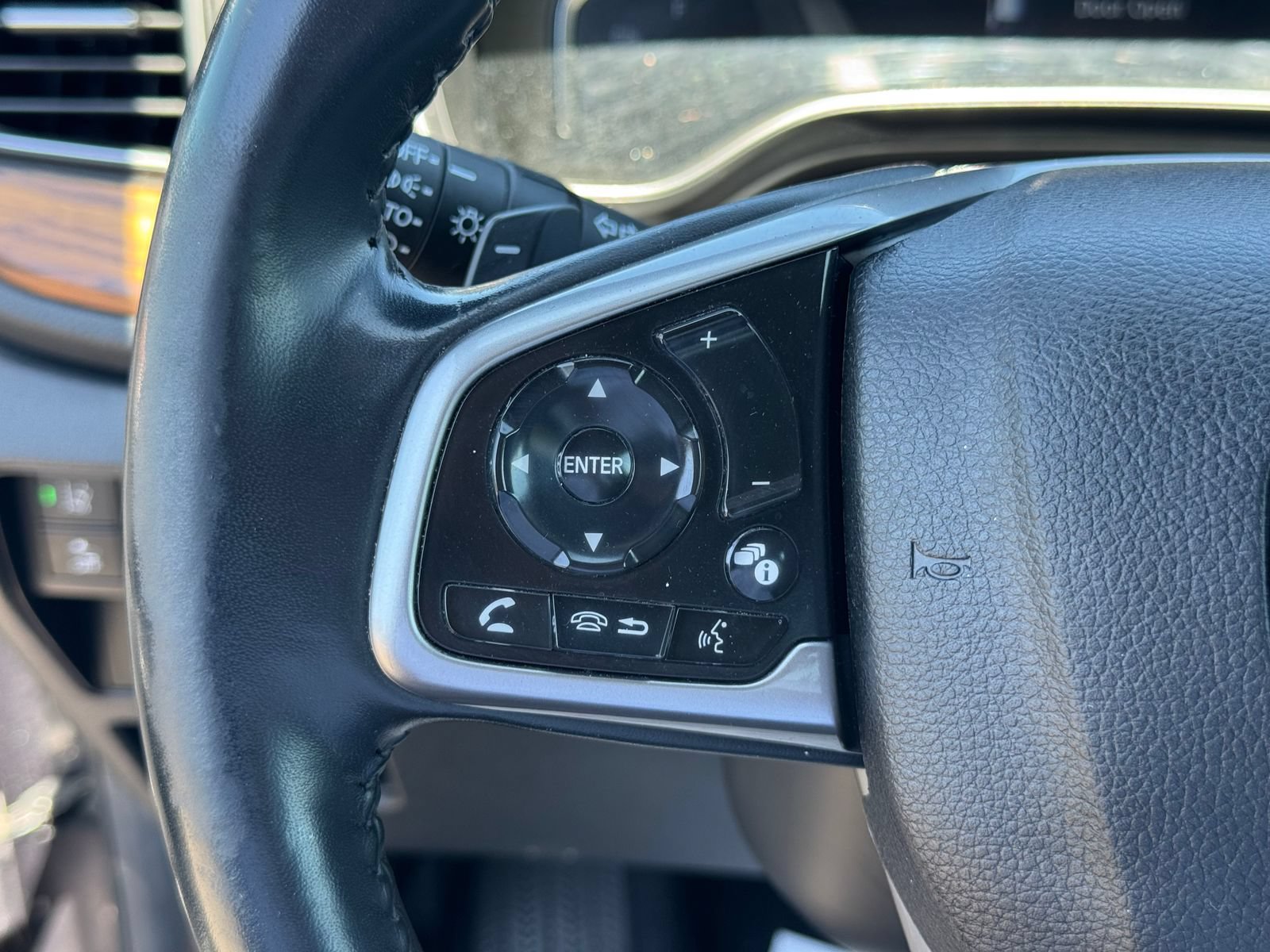 Used 2022 Honda CR-V Touring image 28