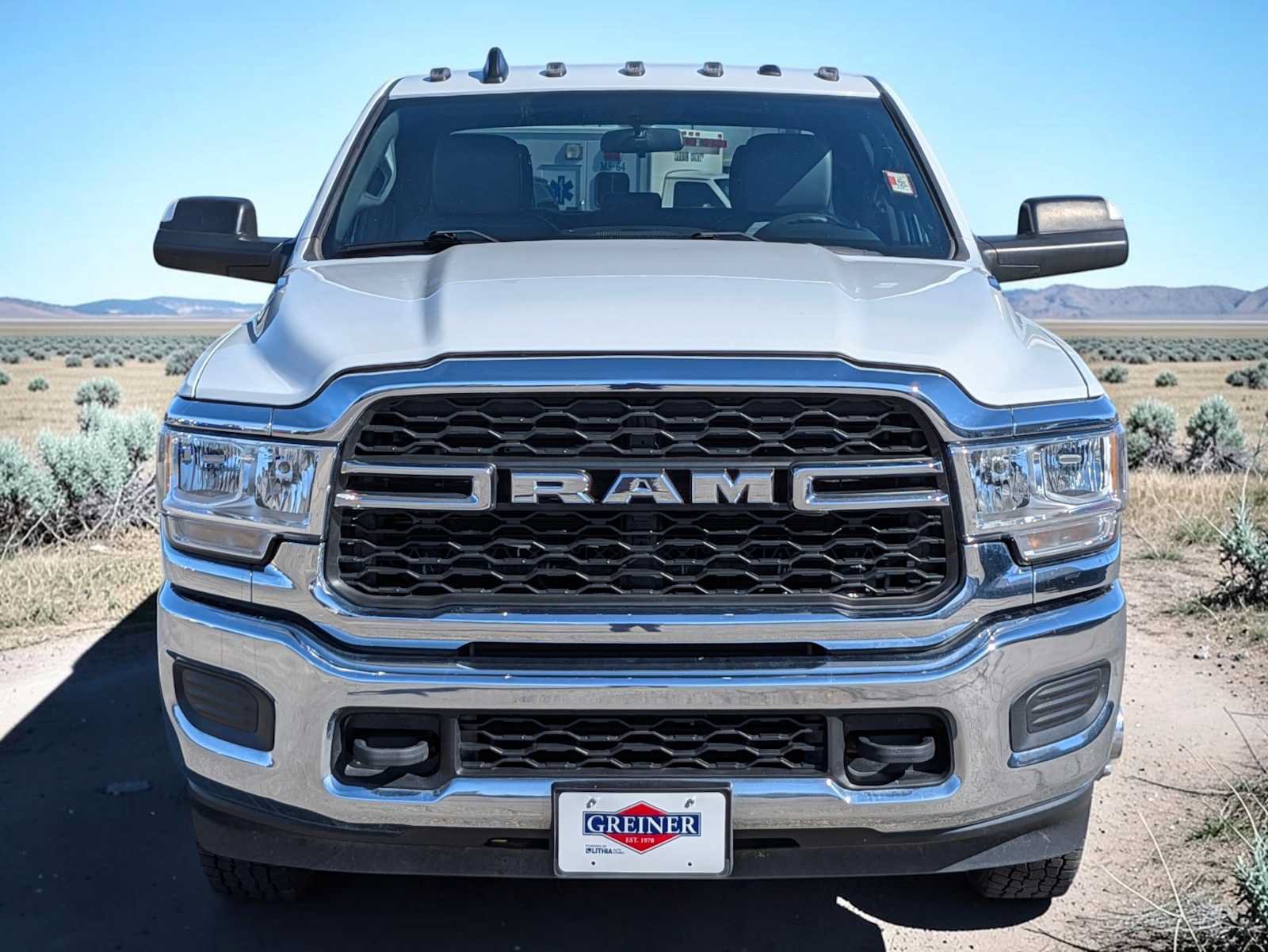 Used 2022 RAM 3500 Tradesman w/ Chrome Appearance Group AWD/4WD image 9