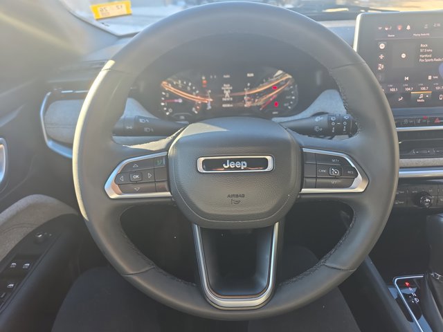 Used 2023 Jeep Compass Latitude w/ Sun and Sound Group image 27