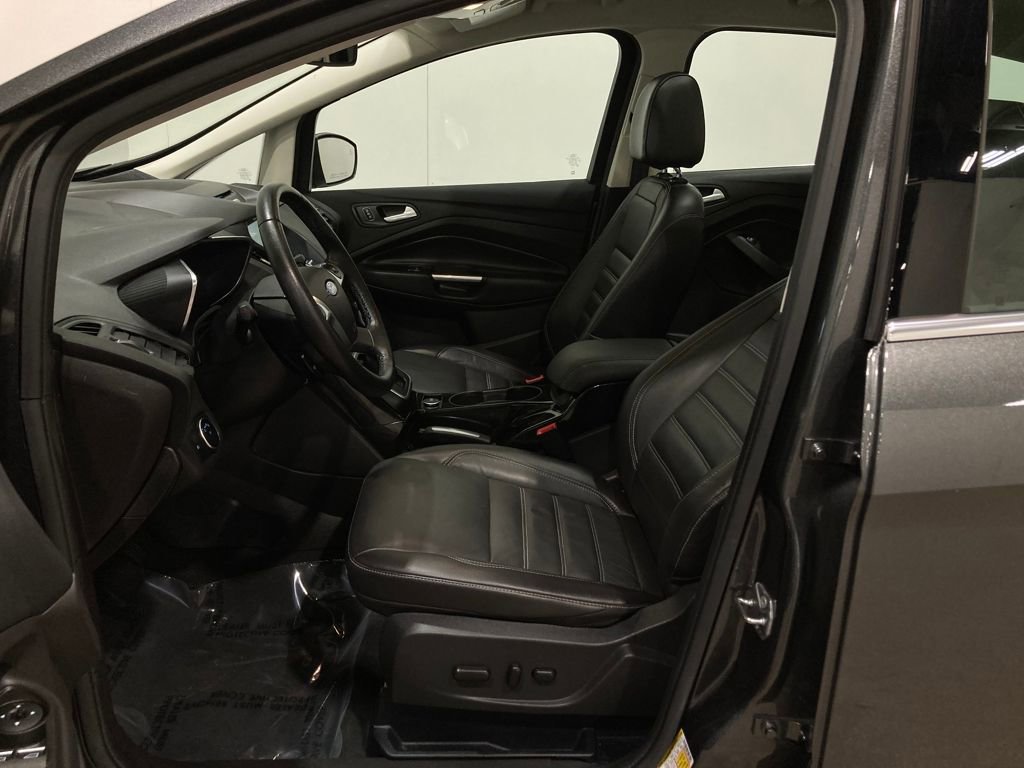 Certified 2017 Ford C-MAX Energi Titanium w/ Equipment Group 501A image 23