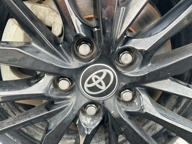 Used 2024 Toyota Camry XSE FWD image 12