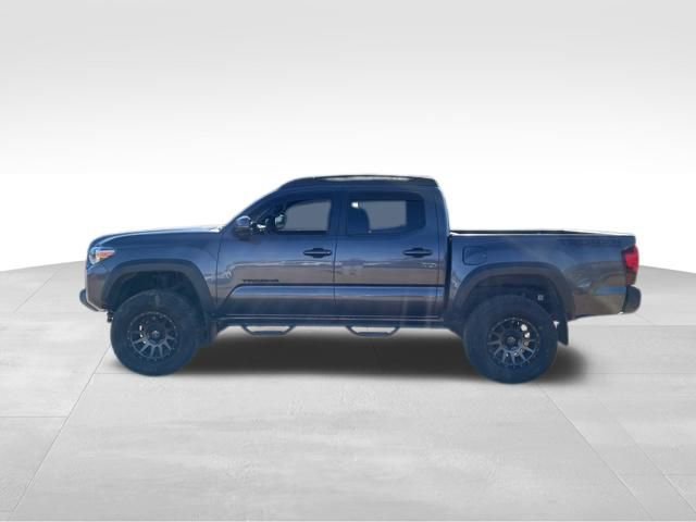 Used 2019 Toyota Tacoma TRD Off-Road video 2