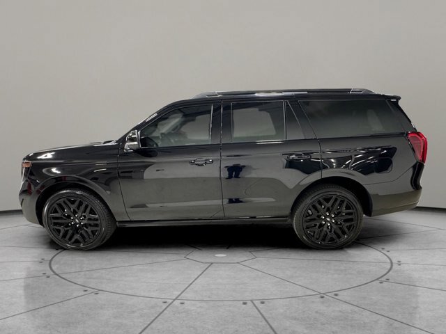 Certified 2026 Ford Expedition Platinum w/ Stealth Performance Package AWD/4WD image 6