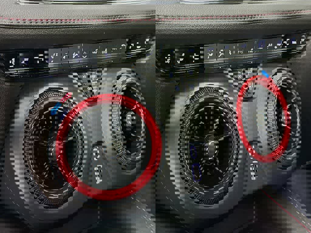 Used 2023 Chevrolet Blazer RS w/ Enhanced Convenience Package image 21