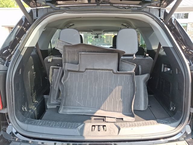 Certified 2023 Ford Explorer XLT w/ Equipment Group 202A AWD/4WD image 36