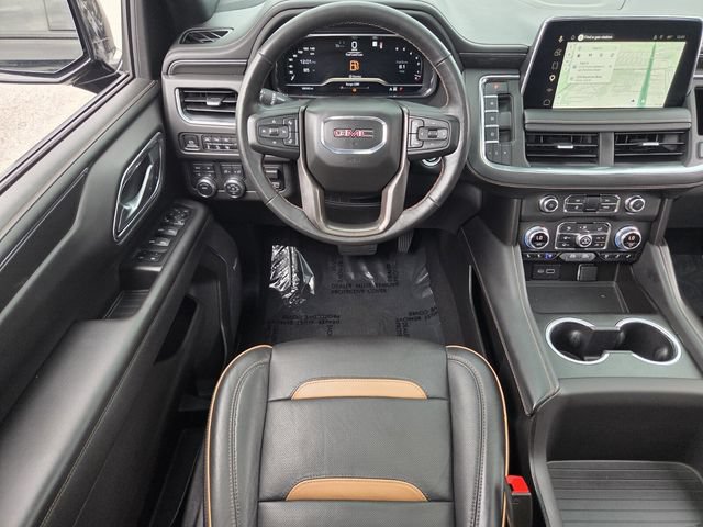 Used 2022 GMC Yukon XL AT4 w/ Technology Package AWD/4WD image 15