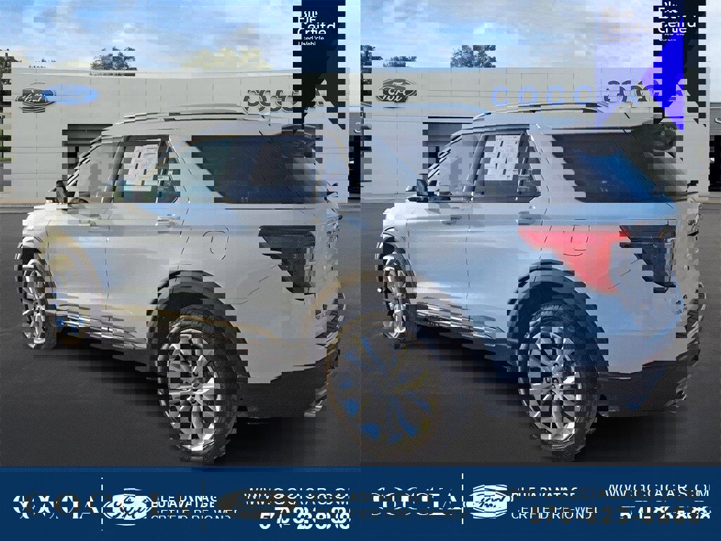 Certified 2024 Ford Explorer Platinum w/ Technology Package image 3