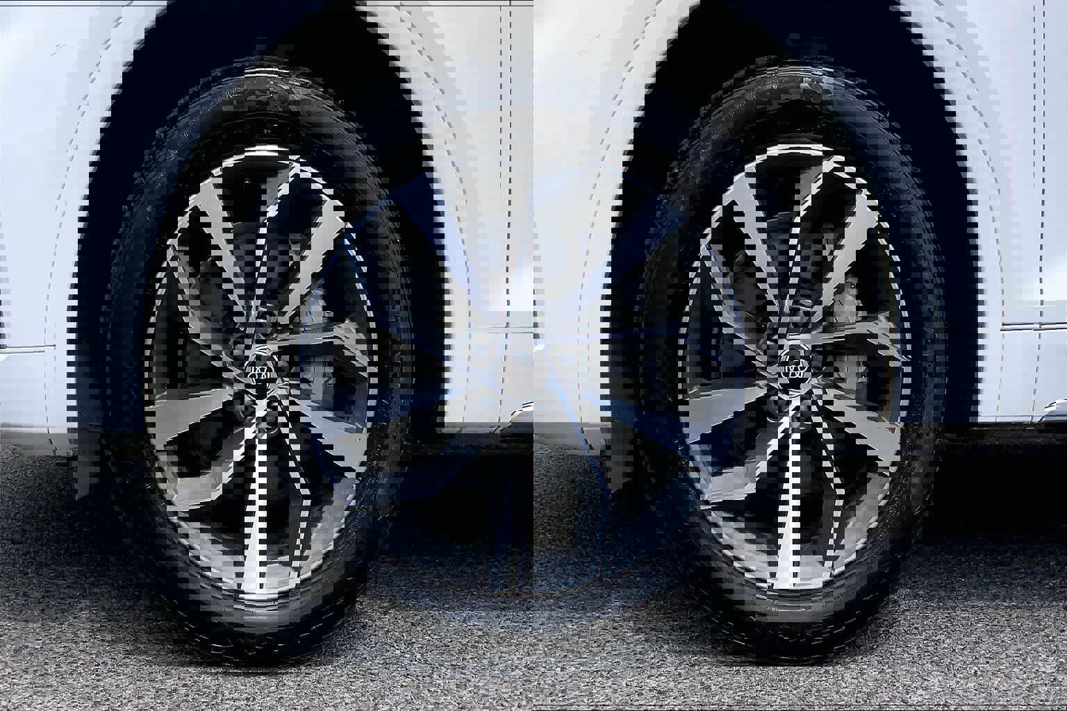 Used 2023 Audi Q5 2.0T Premium Plus AWD/4WD image 10