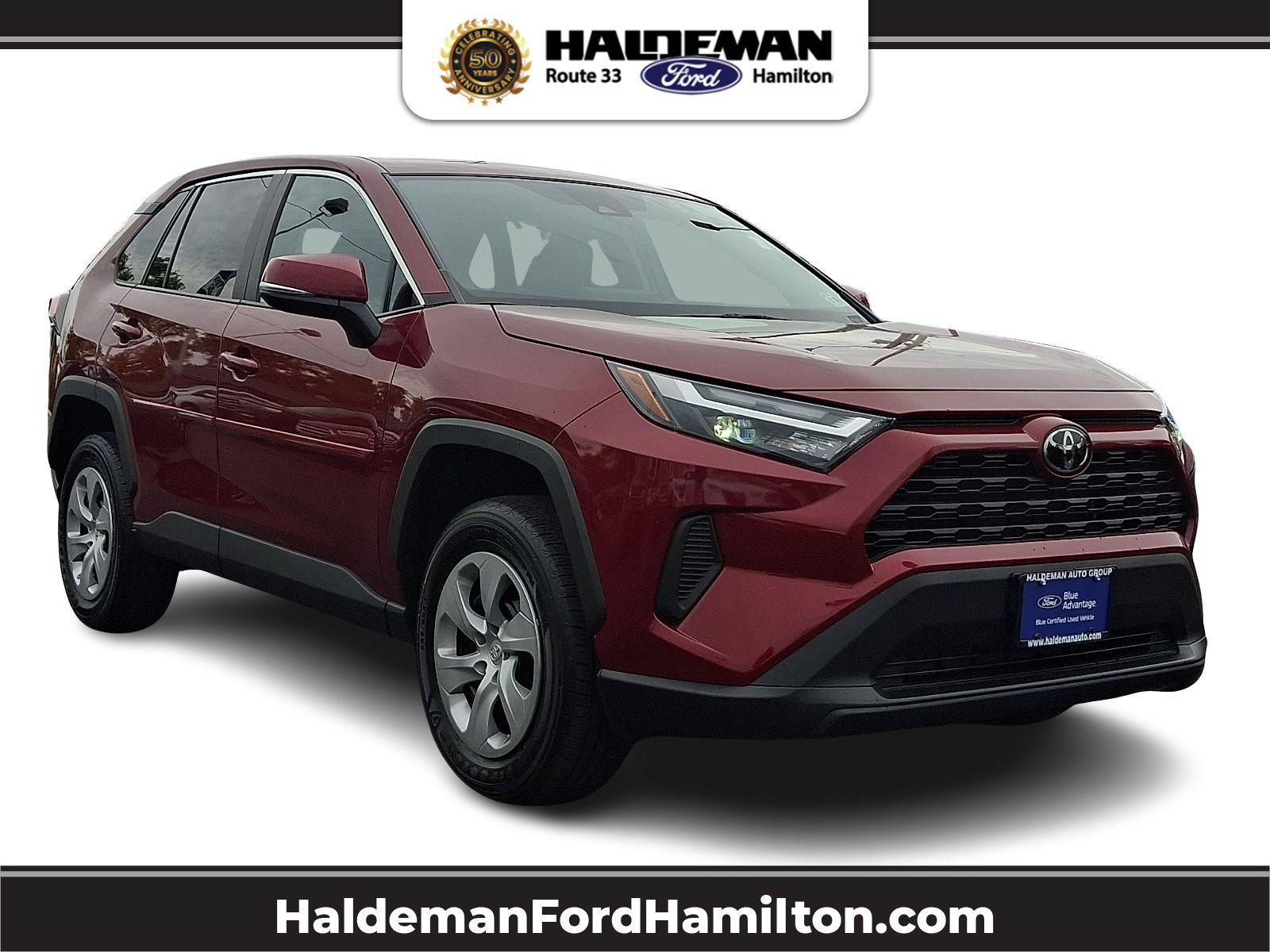 Used 2023 Toyota RAV4 LE AWD/4WD image 1
