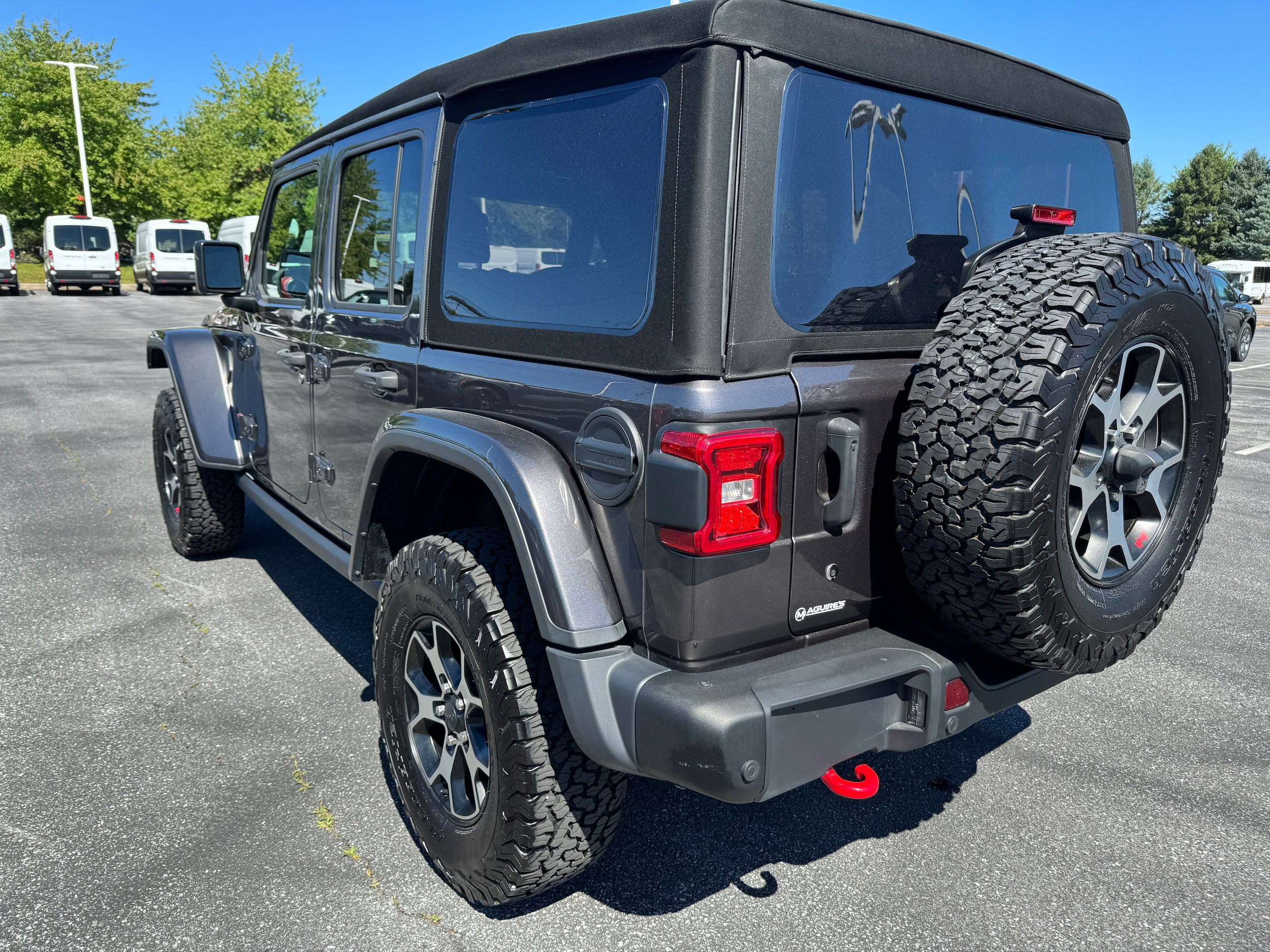 Used 2020 Jeep Wrangler Unlimited Rubicon w/ Dual Top Group AWD/4WD image 3