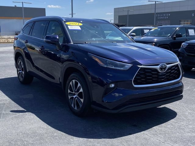 Used 2021 Toyota Highlander XLE