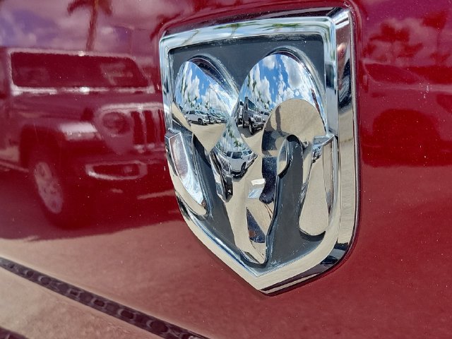 Used 2017 RAM 1500 Express RWD image 7