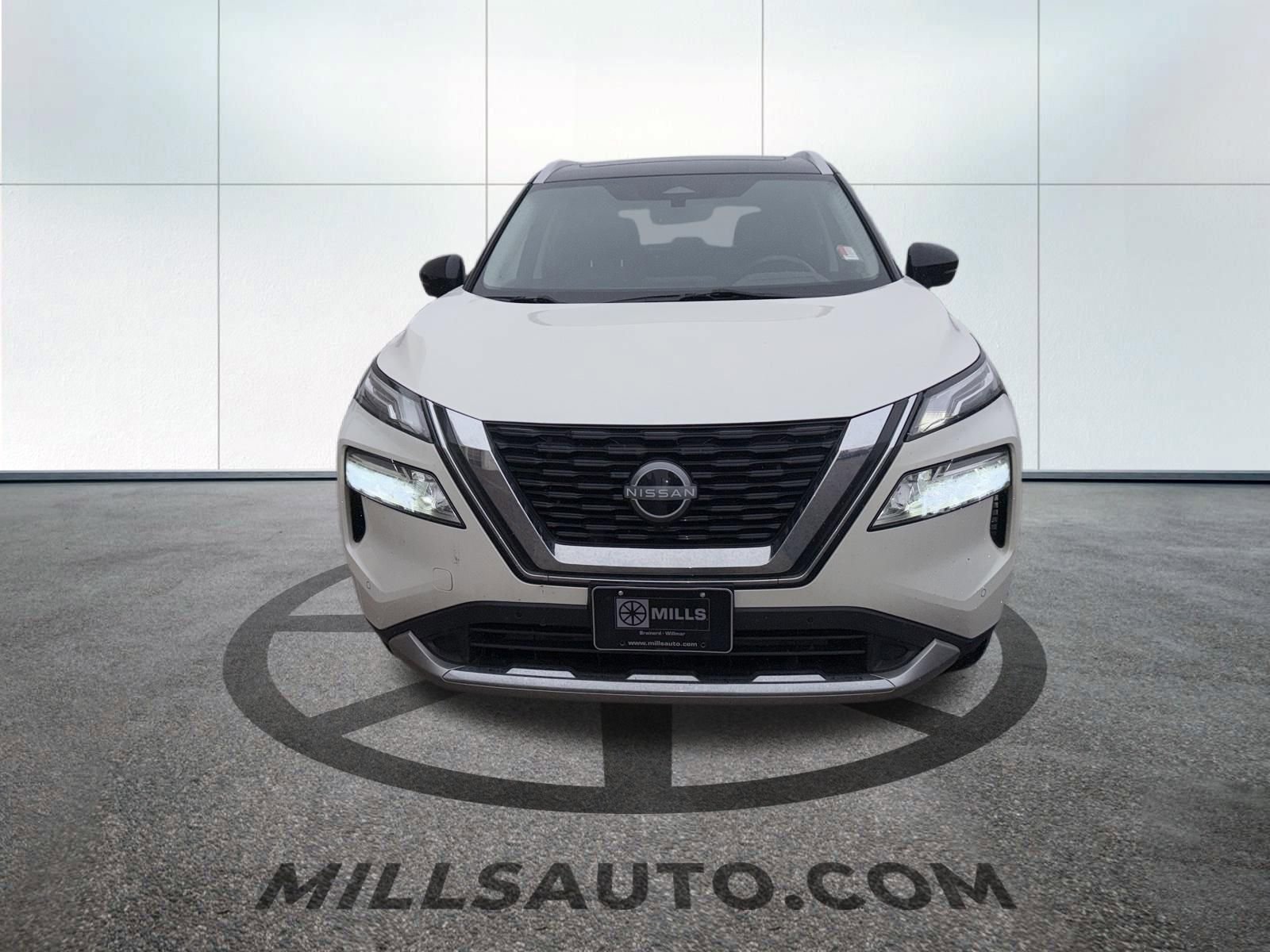 Used 2023 Nissan Rogue Platinum w/ Platinum Premium Package AWD/4WD image 2